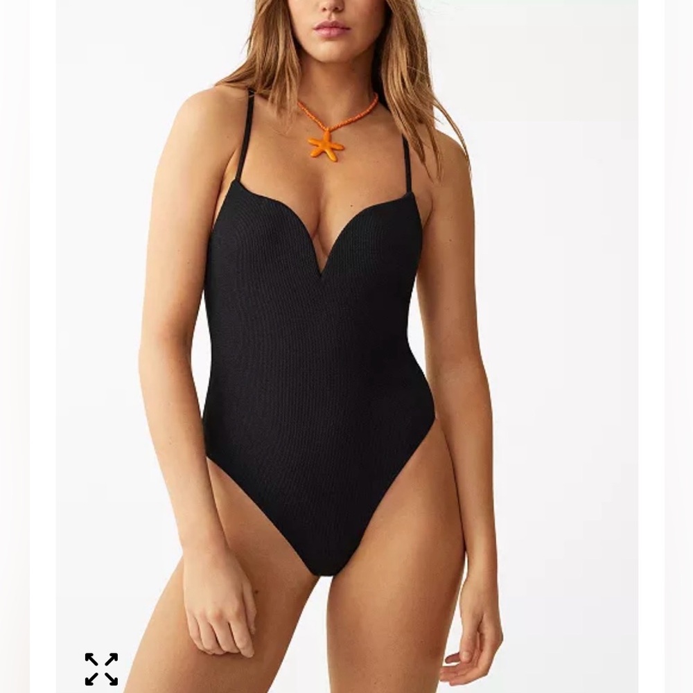 🆕MNG  Mango Textured Swimsuit Size S